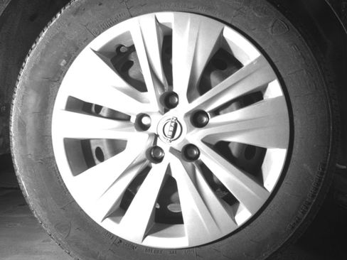 Used 2025 Nissan Sentra S FWD image 18