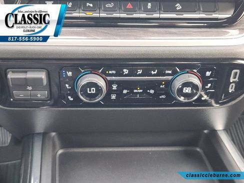 Used 2026 Chevrolet Silverado 2500 LTZ w/ LTZ Premium Package AWD/4WD image 20