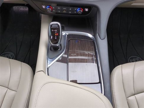 Used 2019 Buick Enclave Premium w/ Experience Buick Package image 19