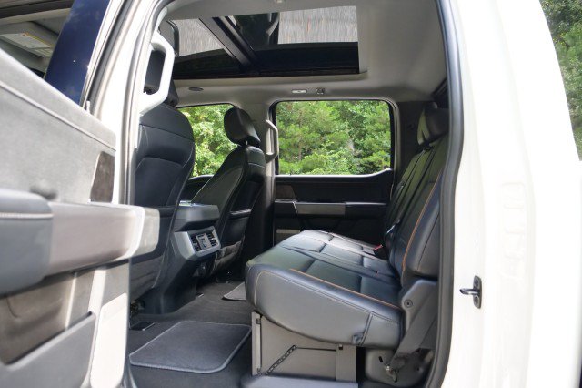 Used 2025 Ford F350 Lariat w/ Lariat Ultimate Package AWD/4WD image 37