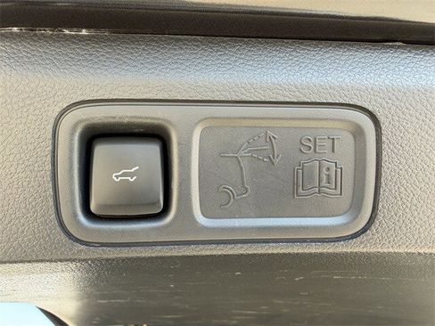 Used 2024 Ford Expedition Max Limited image 35