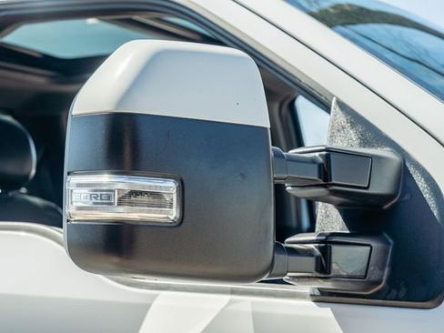 Used 2017 Ford F350 Lariat w/ Lariat Ultimate Package image 12