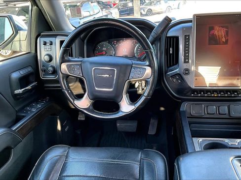 Used 2018 GMC Sierra 1500 Denali w/ Denali Ultimate Package image 5