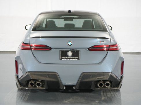Used 2026 BMW M5 w/ Carbon Package image 22