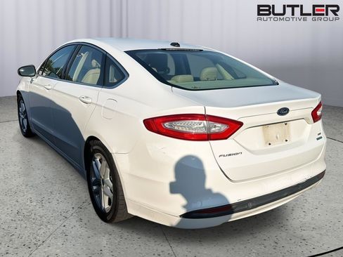 Used 2013 Ford Fusion SE FWD image 10