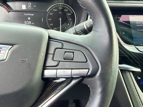 Used 2023 Cadillac XT6 Premium Luxury image 40