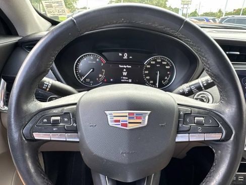 Used 2023 Cadillac XT4 Premium Luxury AWD/4WD image 24