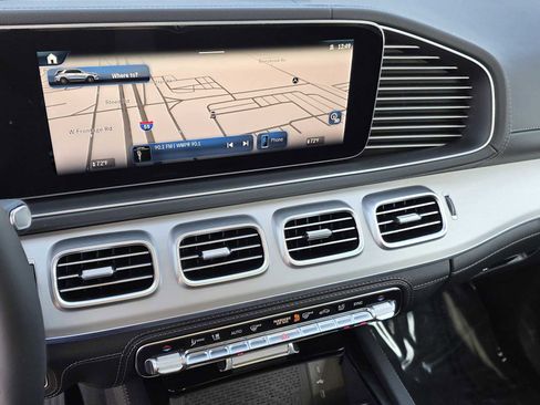 Used 2025 Mercedes-Benz GLE 350 4MATIC image 9