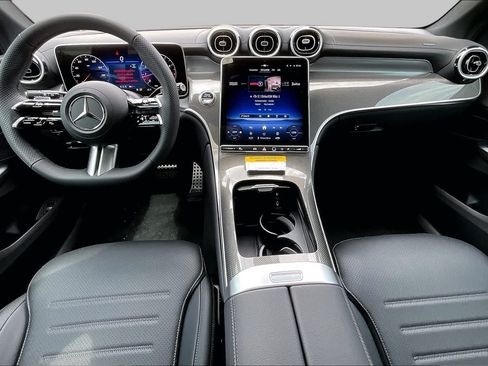 Certified 2026 Mercedes-Benz GLC 300 image 8