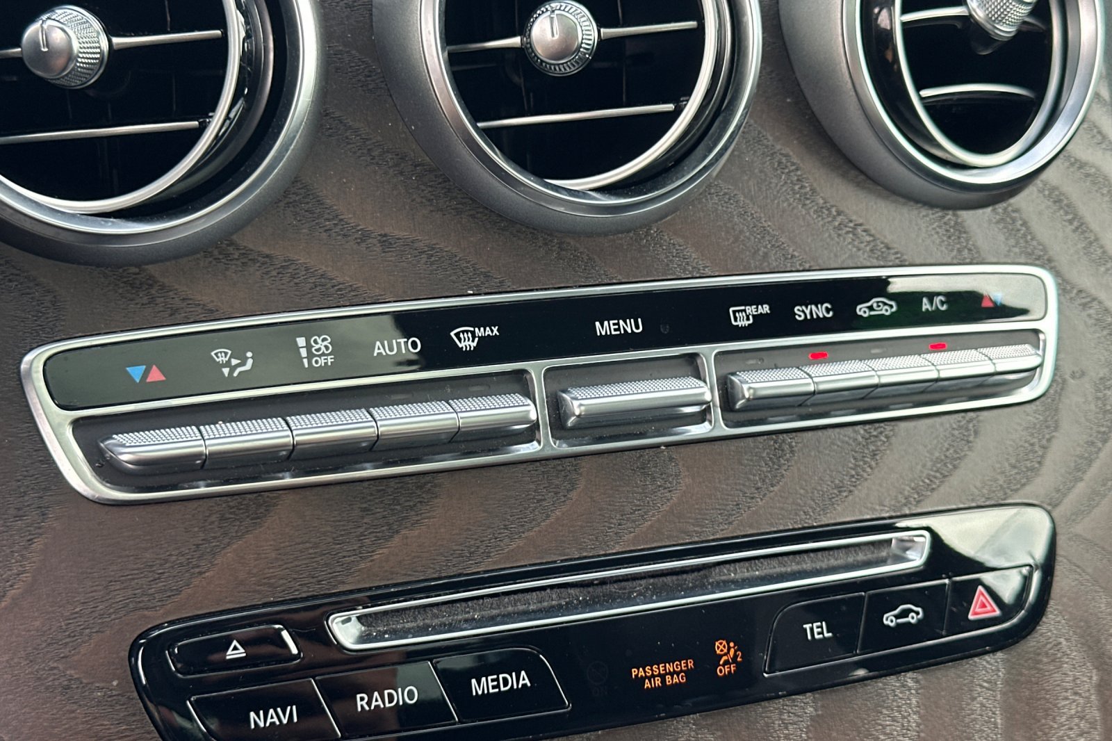 Used 2019 Mercedes-Benz GLC 300 4MATIC image 21