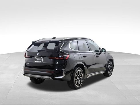 Used 2025 BMW X1 xDrive28i w/ Technology Package image 5
