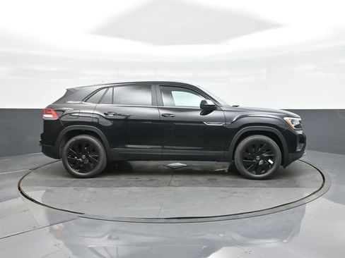 New 2026 Volkswagen Atlas Cross Sport SE AWD/4WD image 8