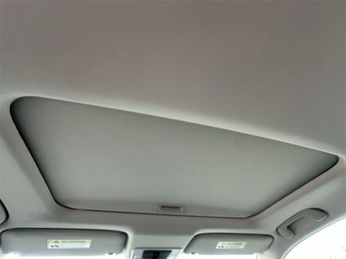 Used 2024 Honda Civic EX-L image 30