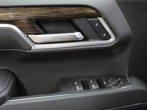 New 2026 GMC Sierra 1500 Elevation image 16