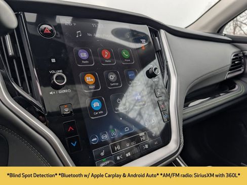 Used 2025 Subaru Outback Onyx Edition image 6