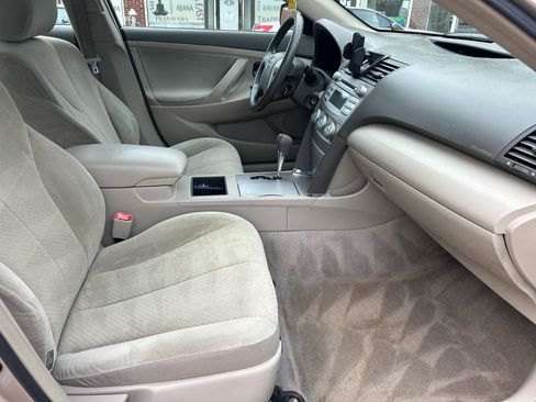 Used 2007 Toyota Camry LE FWD image 12