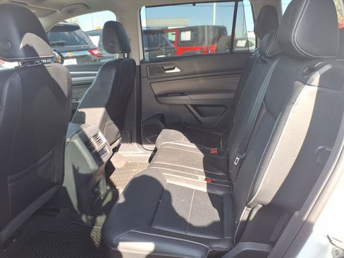 Used 2022 Volkswagen Atlas SE image 25