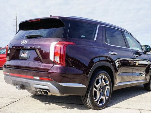 Used 2024 Hyundai Palisade SEL w/ Premium Package image 4