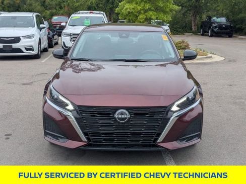 Used 2025 Nissan Altima 2.5 SV FWD image 11