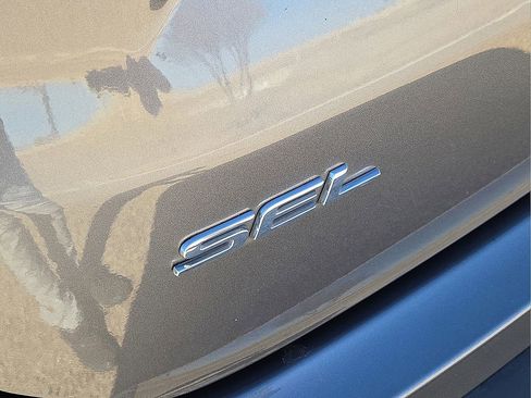 Used 2024 Ford Edge SEL image 12