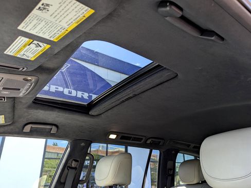 Used 2019 INFINITI QX80 Limited w/ All-Season Package image 35