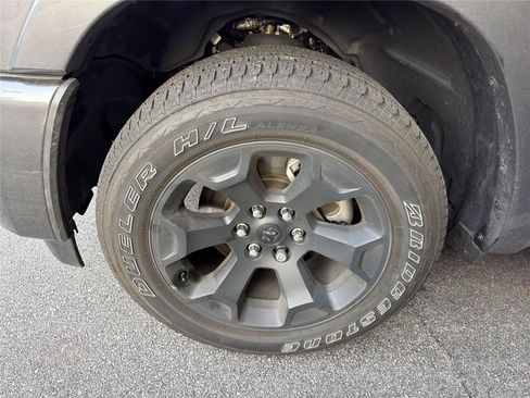 Used 2025 RAM 1500 Big Horn AWD/4WD image 7