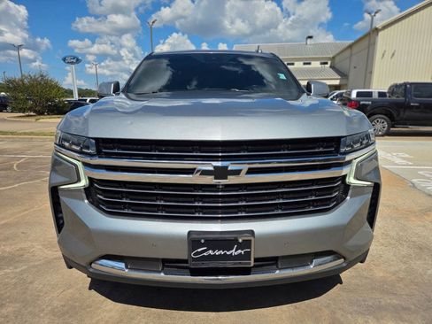 Used 2023 Chevrolet Tahoe LT w/ Luxury Package RWD image 2