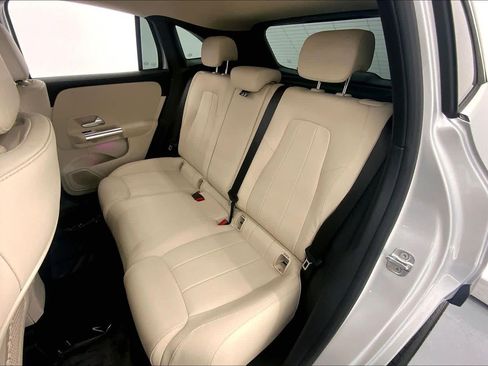 Certified 2023 Mercedes-Benz GLA 250 image 17