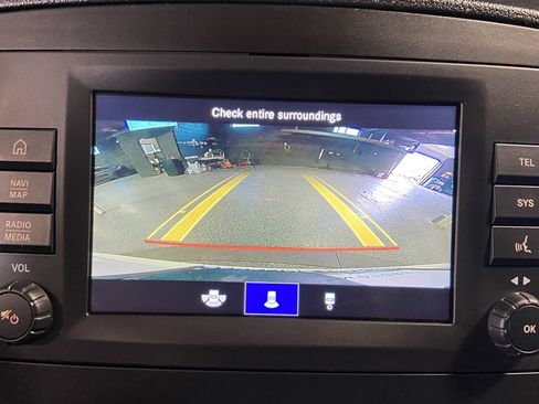 Used 2021 Mercedes-Benz Metris Passenger image 35