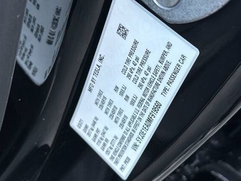 Used 2021 Tesla Model 3 Standard Range Plus RWD image 26