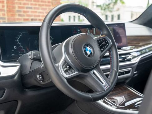Used 2025 BMW X5 M60i AWD/4WD image 24