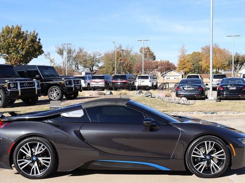 Used 2019 BMW i8 Roadster image 77