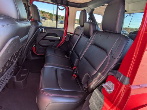 Used 2020 Jeep Wrangler Unlimited Rubicon image 25