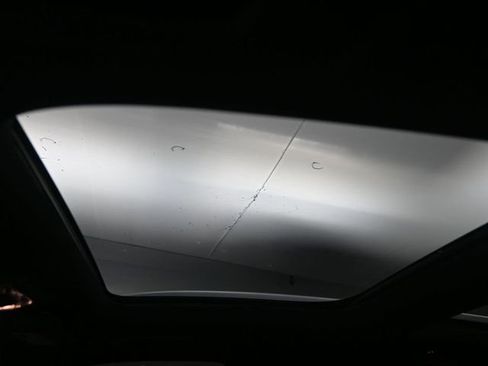 Used 2021 Mercedes-Benz GLB 250 w/ Premium Package image 19