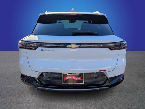 Used 2025 Chevrolet Equinox EV LT w/ Convenience Package image 4