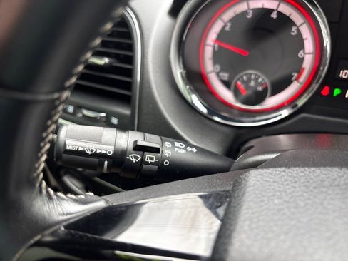 Used 2019 Dodge Grand Caravan SXT image 27