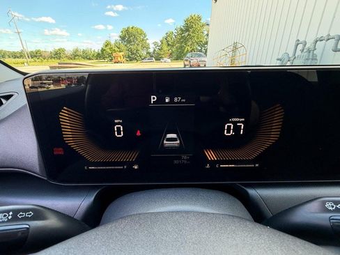 Used 2025 Kia K4 FWD image 28