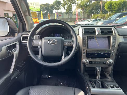 Used 2014 Lexus GX 460 image 15