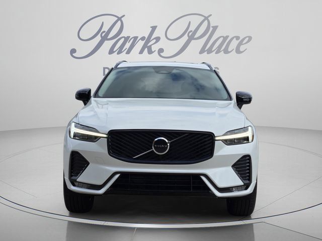 Used 2026 Volvo XC60 B5 Core AWD/4WD image 9