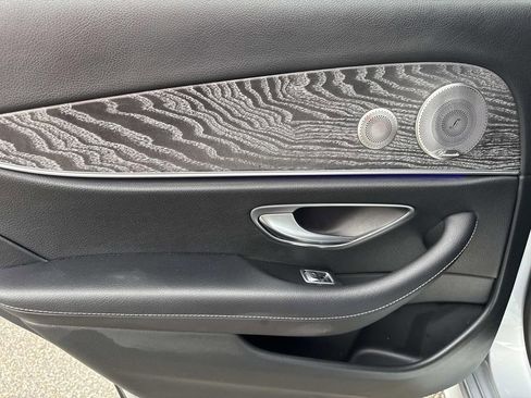 Used 2021 Mercedes-Benz E 350 4MATIC Sedan image 12