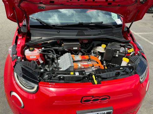 Used 2024 FIAT 500 e (RED) FWD image 23