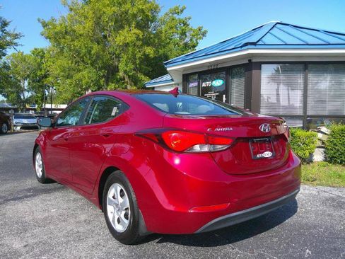 Used 2014 Hyundai Elantra SE FWD image 7