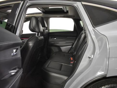 Certified 2025 Nissan Murano SL w/ Cargo Package AWD/4WD image 32