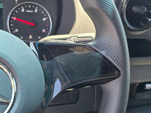 Used 2025 Mercedes-Benz Sprinter 2500 image 24