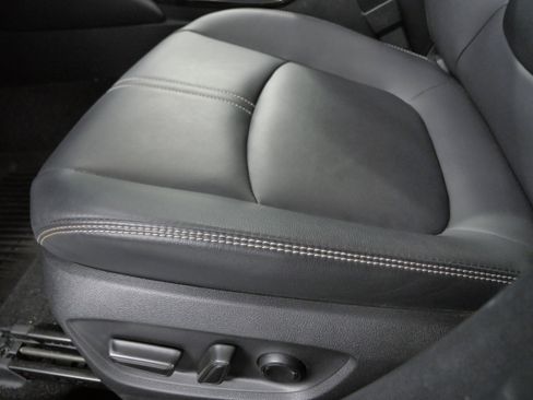 Certified 2020 Toyota Corolla XLE image 21