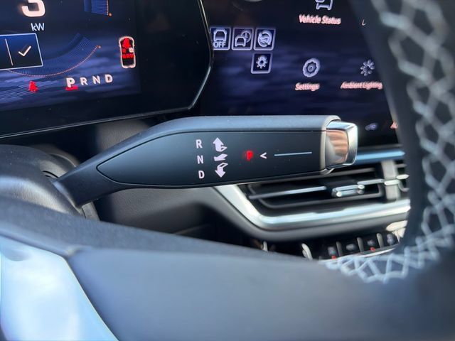 Certified 2024 Chevrolet Equinox EV LT FWD image 23