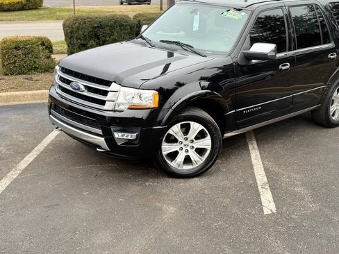 Used 2016 Ford Expedition Platinum AWD/4WD image 3