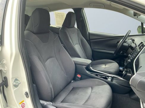 Used 2020 Toyota Prius Prime LE FWD image 16