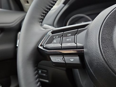 New 2025 MAZDA CX-5 AWD 2.5 S w/ Select Package image 17