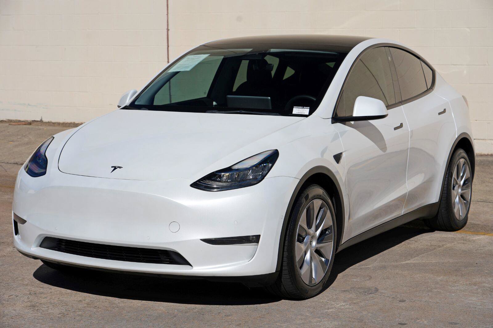 Used 2021 Tesla Model Y Long Range AWD/4WD image 47